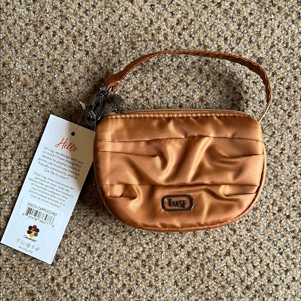 NWT Lug Disco Pouch in Cappuccino